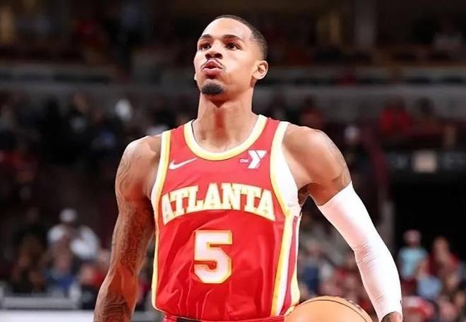 完全不同的 完全不同的